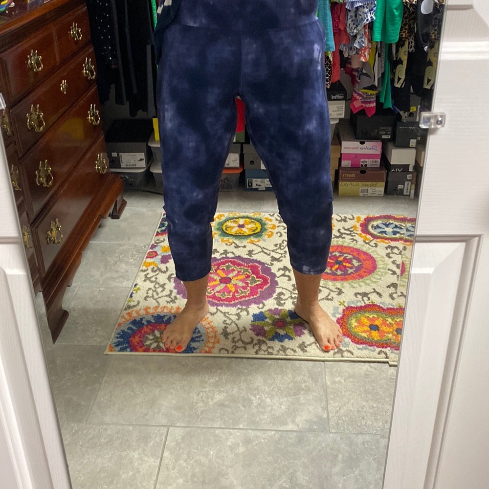 Target brand tie dyed pocketed leggings
